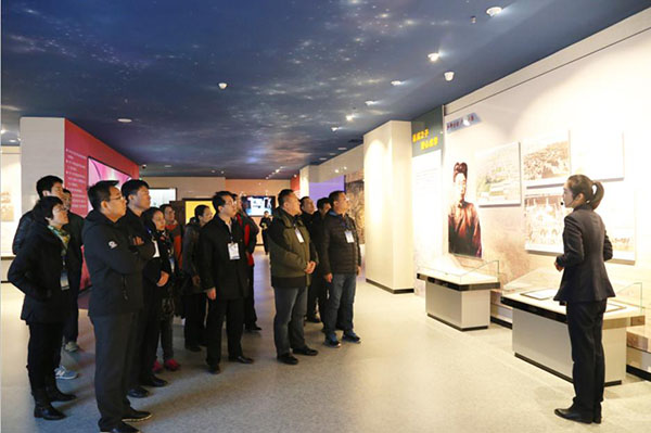 AGׯ�С�(�й�)����