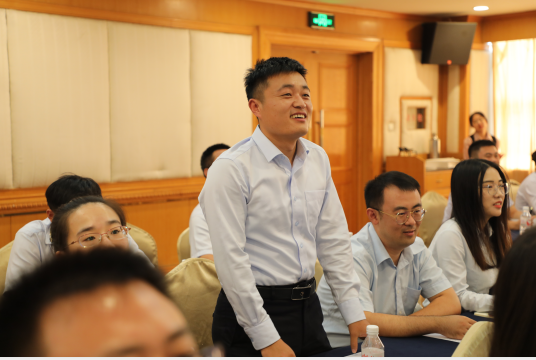 AGׯ�С�(�й�)����