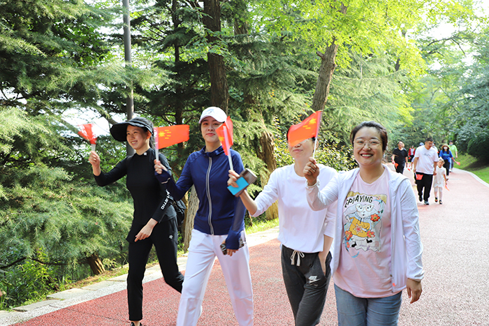 AGׯ�С�(�й�)����