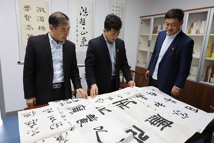 AGׯ�С�(�й�)����