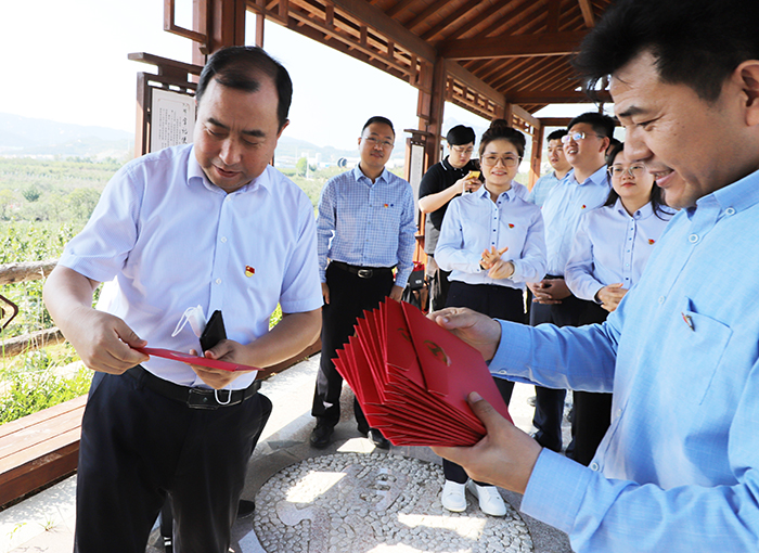 AGׯ�С�(�й�)����