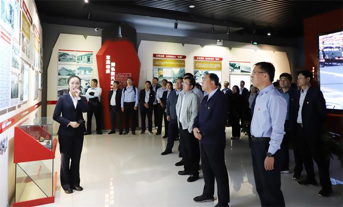 AGׯ�С�(�й�)����