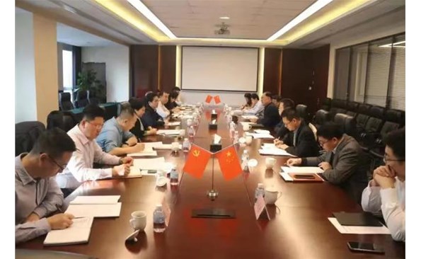 �й���ί�򵼴��Ӹ����ϲ������ſ���